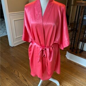 Jennifer Moore wine s Elegant Pink Satin Robe with pockets